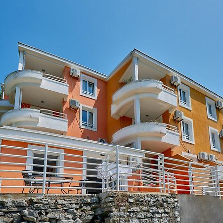 Apartments Villa Relax Petrovac 外观 照片