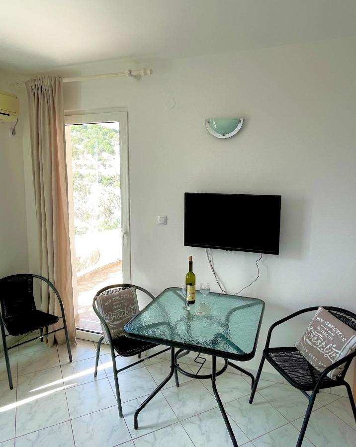 Apartments Villa Relax Petrovac 外观 照片