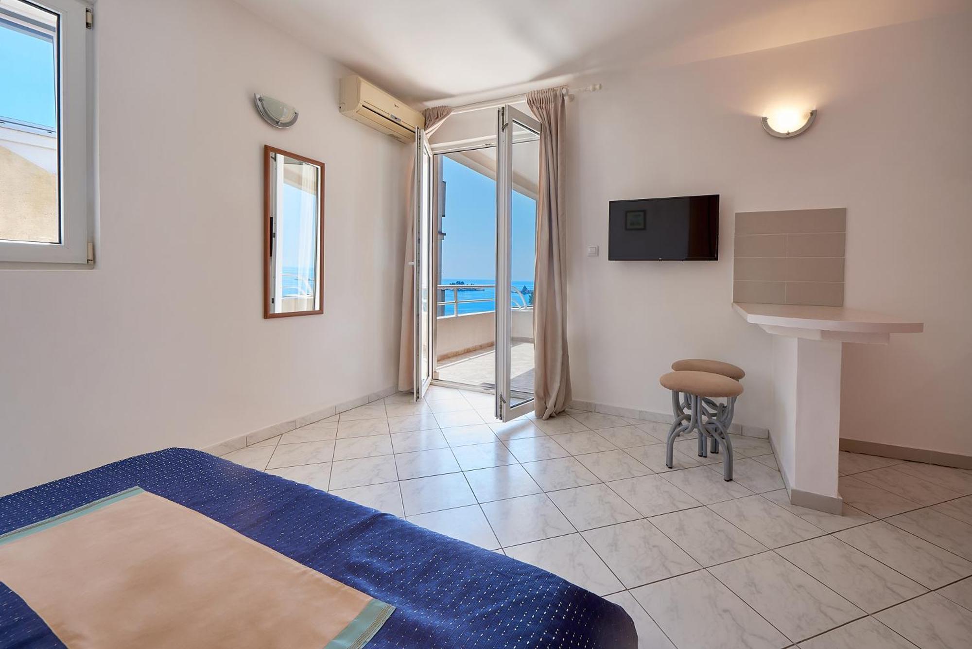 Apartments Villa Relax Petrovac 外观 照片