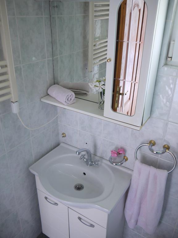 Apartments Villa Relax Petrovac 外观 照片