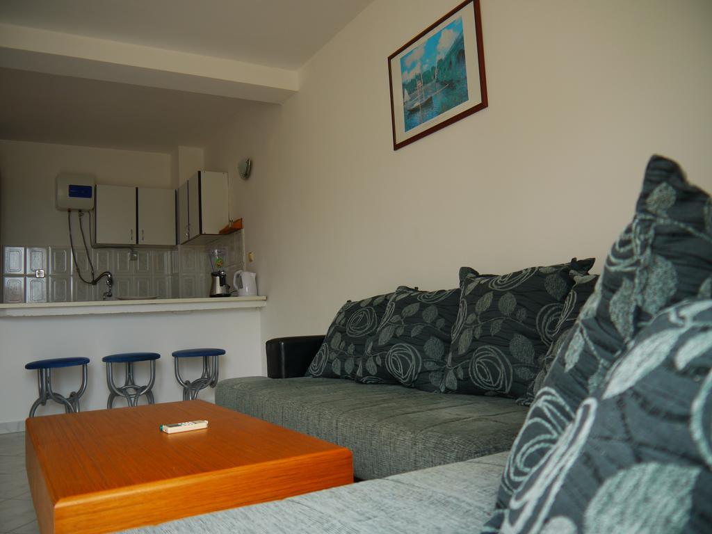 Apartments Villa Relax Petrovac 外观 照片