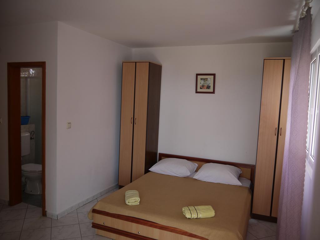 Apartments Villa Relax Petrovac 外观 照片