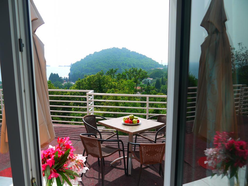 Apartments Villa Relax Petrovac 外观 照片